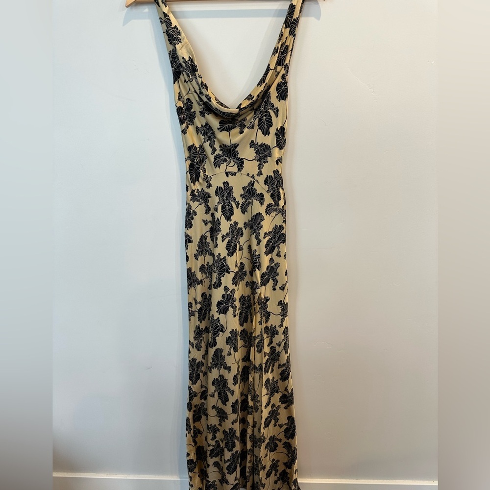 De La Vali Columbia Gown - Picture 4 of 6